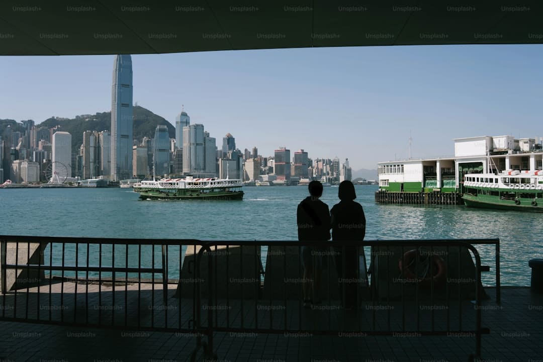 中国境内上市公司上半年实现营收逾35万亿元